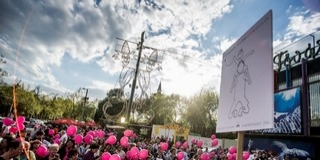 Egyszemélyes rituáléjával érkezik a belga művész Egyszemélyes rituáléjával érkezik a belga művész