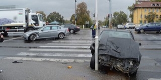 Baleset történt a belvárosban, dugó alakult ki Baleset történt a belvárosban, dugó alakult ki