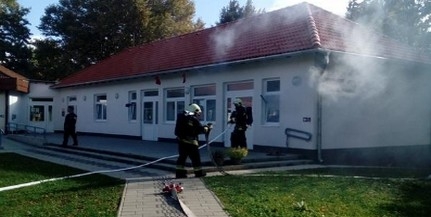 Óvodásokat menekítettek ki a tűzoltók Harkányban Óvodásokat menekítettek ki a tűzoltók Harkányban