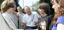 Nagyköveti vizit a toleranciatáborban
