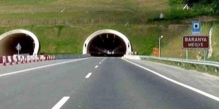 Szerda délután háromig zárva az M6-os alagútlánca a jobb pályatesten, Pécs felé Szerda délután háromig zárva az M6-os alagútlánca a jobb pályatesten, Pécs felé
