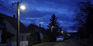 Vége a fél évszázados sötétségnek Komlón