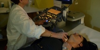 Hazánkban is elérhető a vágás nélküli pajzsmirigyműtét Hazánkban is elérhető a vágás nélküli pajzsmirigyműtét