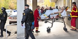Letartóztatták és rabkórházba vitték a rendőrgyilkost Letartóztatták és rabkórházba vitték a rendőrgyilkost