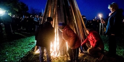 Őrmáglyát gyújtottak Budapesten is Őrmáglyát gyújtottak Budapesten is