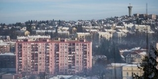 Vége a sötétségnek Komlón, befejeződött a világítás korszerűsítése