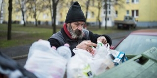 Veszélyben az utcán élő emberek élete, figyeljünk rájuk Veszélyben az utcán élő emberek élete, figyeljünk rájuk