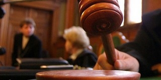 Migránsoknak segített volna átjutni a baranyai határon, a bíróságon magyarázkodhat Migránsoknak segített volna átjutni a baranyai határon, a bíróságon magyarázkodhat
