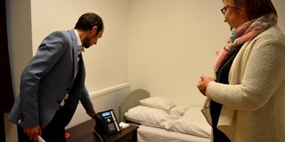 Ötödével magasabb bért kapnak mostantól az ügyeleti ellátásban dolgozók Ötödével magasabb bért kapnak mostantól az ügyeleti ellátásban dolgozók