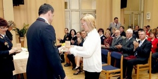 Elismerések a Polgári Védelmi Nap ünnepségén Elismerések a Polgári Védelmi Nap ünnepségén