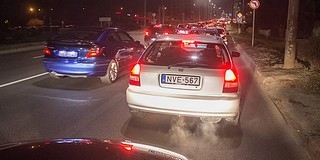 Csaknem hatszáz autóval vonultak fel az éjjel Pécsett, úgy tervezik, lesz még közös gurulás Csaknem hatszáz autóval vonultak fel az éjjel Pécsett, úgy tervezik, lesz még közös gurulás