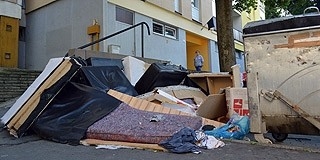 Harc a szemétért: ami sokaknak hulladék, másnak kincs, elindult a lomtalanítás Harc a szemétért: ami sokaknak hulladék, másnak kincs, elindult a lomtalanítás