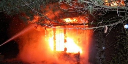 Teljesen leégett egy hétvégi ház a Darázs dűlőben