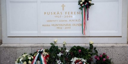 Koszorút helyeztek el Puskás Ferenc sírjánál Koszorút helyeztek el Puskás Ferenc sírjánál