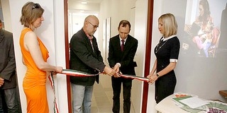 Programokat és egészségügyi szűréseket is tartanak az új közösségi házban Programokat és egészségügyi szűréseket is tartanak az új közösségi házban