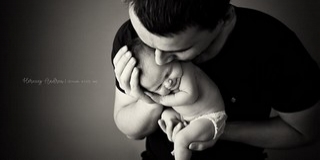 Megmutatta háromhetes kislányát, Mirát, a rajongóknak Michelisz Norbert