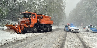 Lezárt utak, kidőlt fák, elakadt buszok a megyében: ez történt két éve Lezárt utak, kidőlt fák, elakadt buszok a megyében: ez történt két éve