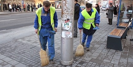 Jövőre 200 ezernél is kevesebb közfoglalkoztatott lehet Jövőre 200 ezernél is kevesebb közfoglalkoztatott lehet