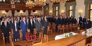 Elismerésekkel és jutalmakkal ismerték el baranyai tűzoltók és rendőrök munkáját