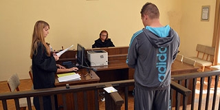 Pisztollyal hadonászott a pécsi Viszkis, pánikot okozott, megúszta felfüggesztettel