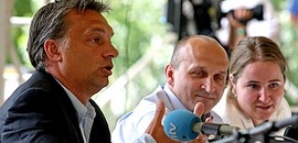 Orbán békés válaszlépéseket javasol