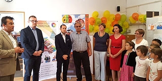 Új könyvtárpontot adtak át Pécs-Somogyban Új könyvtárpontot adtak át Pécs-Somogyban
