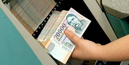 Az adócsökkentések 260 milliárd forintot hagynak a családoknál Az adócsökkentések 260 milliárd forintot hagynak a családoknál