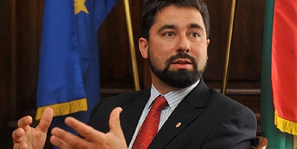 Fidesz: az MSZP mentegeti a letartóztatott ügyvédet Fidesz: az MSZP mentegeti a letartóztatott ügyvédet