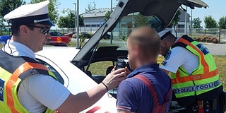 Az M60-as autópályán razziáztak a pécsi rendőrök