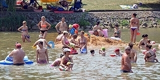 Ismét leizzadunk a következő napokban, jön a kánikula, 37 fok is lehet Ismét leizzadunk a következő napokban, jön a kánikula, 37 fok is lehet