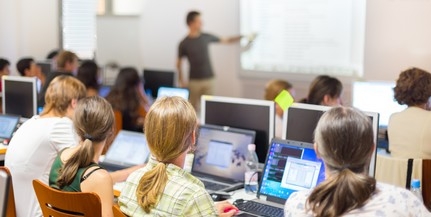 Az ELTE színvonalas gazdaságtudományi képzést szeretne nyújtani Az ELTE színvonalas gazdaságtudományi képzést szeretne nyújtani