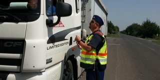 Folyamatosan ellenőrzik a veszélyesáru-szállítmányokat Folyamatosan ellenőrzik a veszélyesáru-szállítmányokat