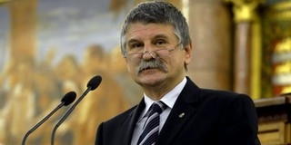 Kossuth Lajos példája ma is irányt mutat Kossuth Lajos példája ma is irányt mutat