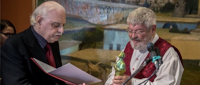 Brazil szerző, Augusto De Campos kapta a Janus Pannonius Nemzetközi Költészeti Nagydíjat Brazil szerző, Augusto De Campos kapta a Janus Pannonius Nemzetközi Költészeti Nagydíjat