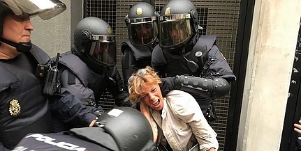 Véres katalán népszavazás: harmincnyolcan sérültek meg