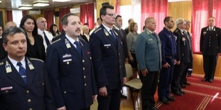 Elismeréseket vehettek az ünnep alkalmából a megye tűzoltói és rendőrei Elismeréseket vehettek az ünnep alkalmából a megye tűzoltói és rendőrei
