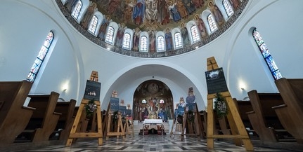 Mindenszentek ünnepén elcsendesülésre hív a temetőkápolna Mindenszentek ünnepén elcsendesülésre hív a temetőkápolna