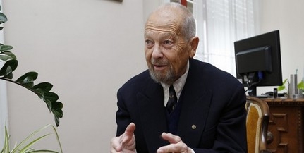Ung Ferenc vehette át idén a Szabadság Díjat Páva Zsolttól a városi ünnepségen Ung Ferenc vehette át idén a Szabadság Díjat Páva Zsolttól a városi ünnepségen