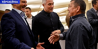 Hajrá Pécs, hajrá foci! Legendákkal emlékeztek a legnagyobb sikerre a Kodályban - Képgaléria! Hajrá Pécs, hajrá foci! Legendákkal emlékeztek a legnagyobb sikerre a Kodályban - Képgaléria!
