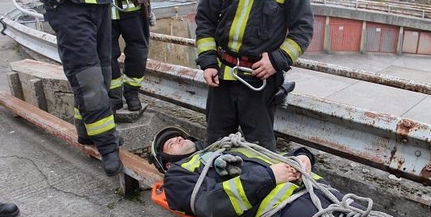 Képzést tartottak a pécsi laktanyában a tűzoltóknak Képzést tartottak a pécsi laktanyában a tűzoltóknak