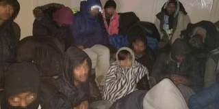 Most éppen Diósviszlónál kaptak el migránsokat Most éppen Diósviszlónál kaptak el migránsokat