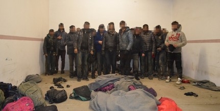 Sátorhely közelében bukkantak fel a migránsok, éjjel sem unatkoztak a rendőrök Sátorhely közelében bukkantak fel a migránsok, éjjel sem unatkoztak a rendőrök