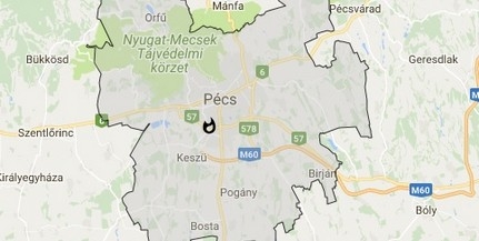 Kigyulladt egy gépkocsi Pécs külvárosában Kigyulladt egy gépkocsi Pécs külvárosában