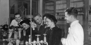Nyolcvan éve vette át a Nobel-díjat Szent-Györgyi Albert Nyolcvan éve vette át a Nobel-díjat Szent-Györgyi Albert