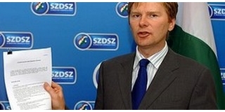 Fidesz: a Liberálisok ismét megvédik Soros Györgyöt Fidesz: a Liberálisok ismét megvédik Soros Györgyöt