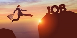 Új szabályok vonatkoznak januártól a közalkalmazottakra