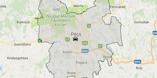 Villanyoszlopnak ütközött egy autó a belvárosban Villanyoszlopnak ütközött egy autó a belvárosban