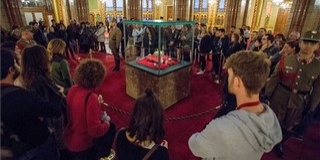 Negyven éve kapta vissza a Szent Koronát a nemzet Negyven éve kapta vissza a Szent Koronát a nemzet