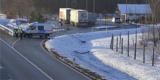 Több baleset is történt Baranyában a hó miatt, nem jött össze a takarítás az M6-oson Több baleset is történt Baranyában a hó miatt, nem jött össze a takarítás az M6-oson